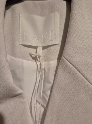 Completo NA-KD bianco