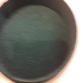 Portagioie ovale con coperchio decorato