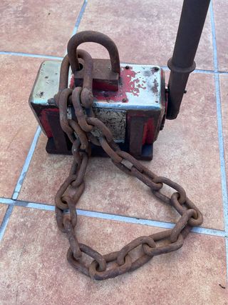 Soporte Imantado con Cadena y Palanca