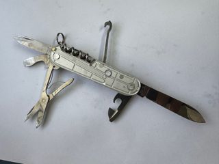 Navaja Victorinox Plata