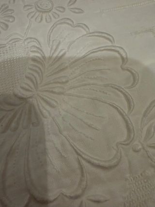 Toalha de mesa bordada com guardanapos