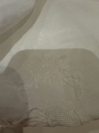 Toalha de mesa bordada com guardanapos