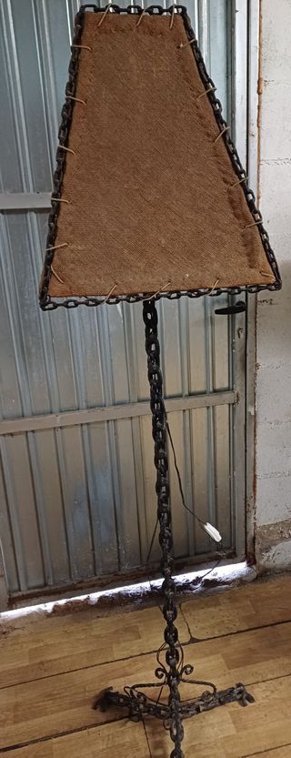 Lámpara de pie forja gruesa