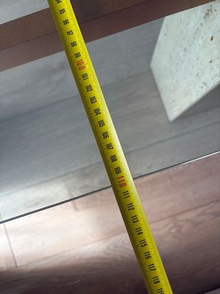 Mesa centro cristal templado y mármol