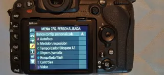 Nikon D500 NUEVA "CASI"