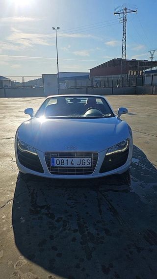 Audi R8 2012