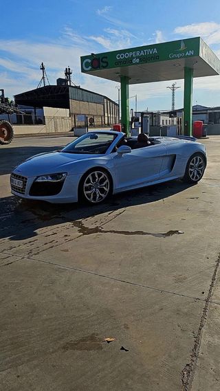Audi R8 2012