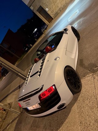 Audi R8 2012
