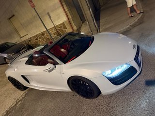 Audi R8 2012