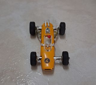 Miniatura Penny Politoys Lola Climax V8 F.1