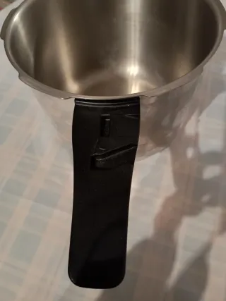 Olla a presión  solo el cuerpo