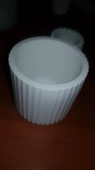 Vasetto in gesso per creazioni. Produzione propria