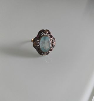 Anillo vintage filigrana con piedra azul ovalada