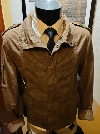 Cazadora Guess Militar Marrón/Verde Talla M