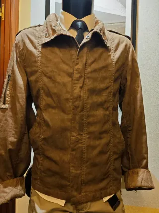 Cazadora Guess Militar Marrón/Verde Talla M