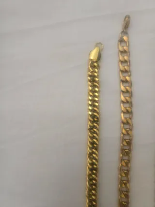 Pulseras chapadas en oro anchas