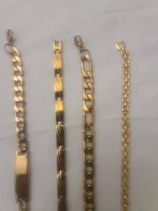 Pulseras chapadas en oro anchas