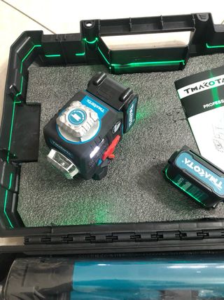 Livella laser MAKOTA 16 linee