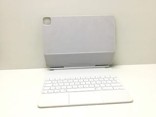 teclado alfanumerico apple a2480 ipad magic keyboard