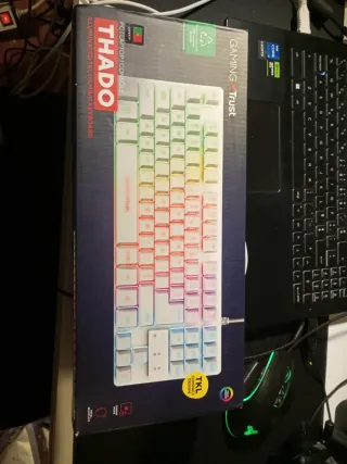 Teclado GAMINGXTrust RGB Branco