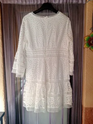 Vestido blanco estilo playero