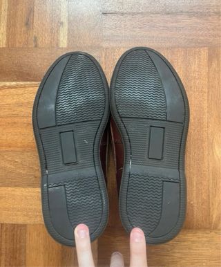 Sapatos de vela castanhos