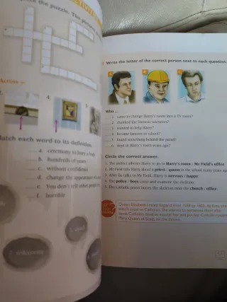 A GHOST COLLECTION 2 ESO