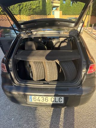 SEAT Ibiza 6 l 2003