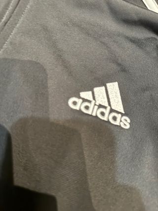 Chaqueta Adidas Negra con Rayas Blancas