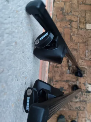 Barras portaequipajes Thule 757