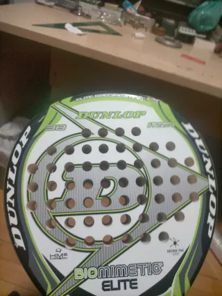 Pala de pádel Dunlop