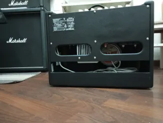 Fender Hot Rod Deluxe IV Amplificador Guitarra