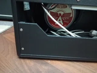 Fender Hot Rod Deluxe IV Amplificador Guitarra