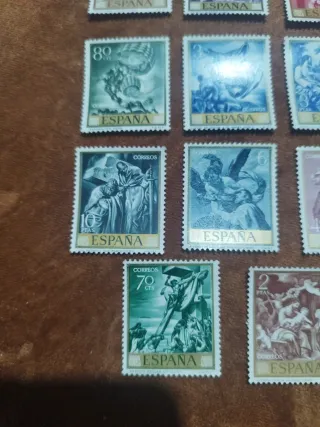 Lote 19 sellos España motivos religiosos