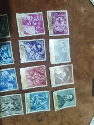 Lote 19 sellos España motivos religiosos