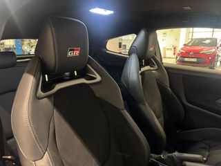 TOYOTA YARIS 1.6 TURBO GR RZ OGIER LIMITED EDITION 4WD 276 3P