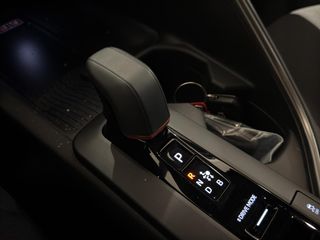 TOYOTA C-HR 2.0 PHEV HYBRID ADVANCE PLUS + SKYVIEW CVT 223 5P