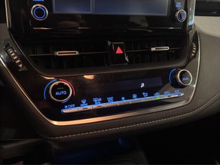 TOYOTA COROLLA 1.8 HYBRID STYLE E-CVT 122 5P