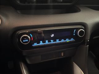 TOYOTA YARIS 1.5 VVT-I HEV ACTIVE TECH 116 5P