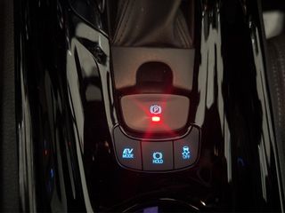 TOYOTA C-HR 1.8 VVT-I HYBRID ADVANCE AUTO 122 5P