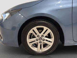 TOYOTA COROLLA 1.8 HYBRID ACTIVE TECH E-CVT 122 5P
