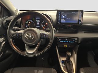 TOYOTA YARIS 1.5 VVT-I HEV ACTIVE TECH 116 5P