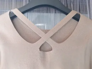 Jersey beige para mujer.