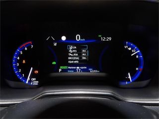 TOYOTA Corolla 1.8 125H STYLE E-CVT