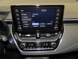 TOYOTA Corolla 1.8 125H STYLE E-CVT