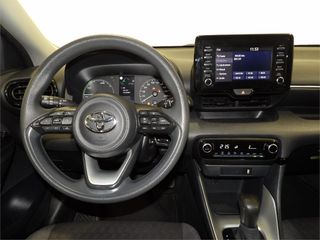 TOYOTA Yaris 1.5 120H Business Plus