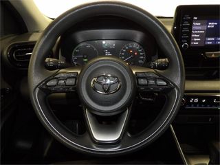 TOYOTA Yaris 1.5 120H Business Plus