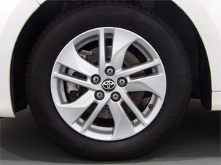 TOYOTA Yaris 1.5 120H Business Plus