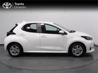 TOYOTA Yaris 1.5 120H Business Plus