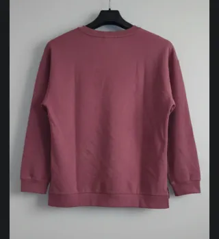 Sudadera rosa con labios plateados Talla S